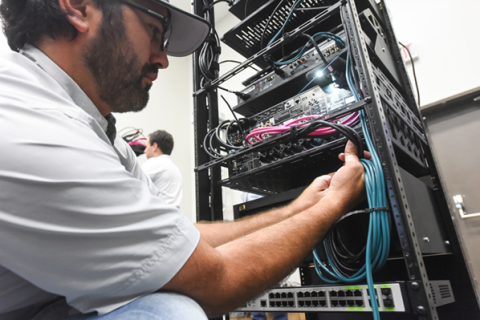 FU9DES_OctoberBlog1_LowVoltageContractor_CamanoIslandWA_IMAGE_NEW